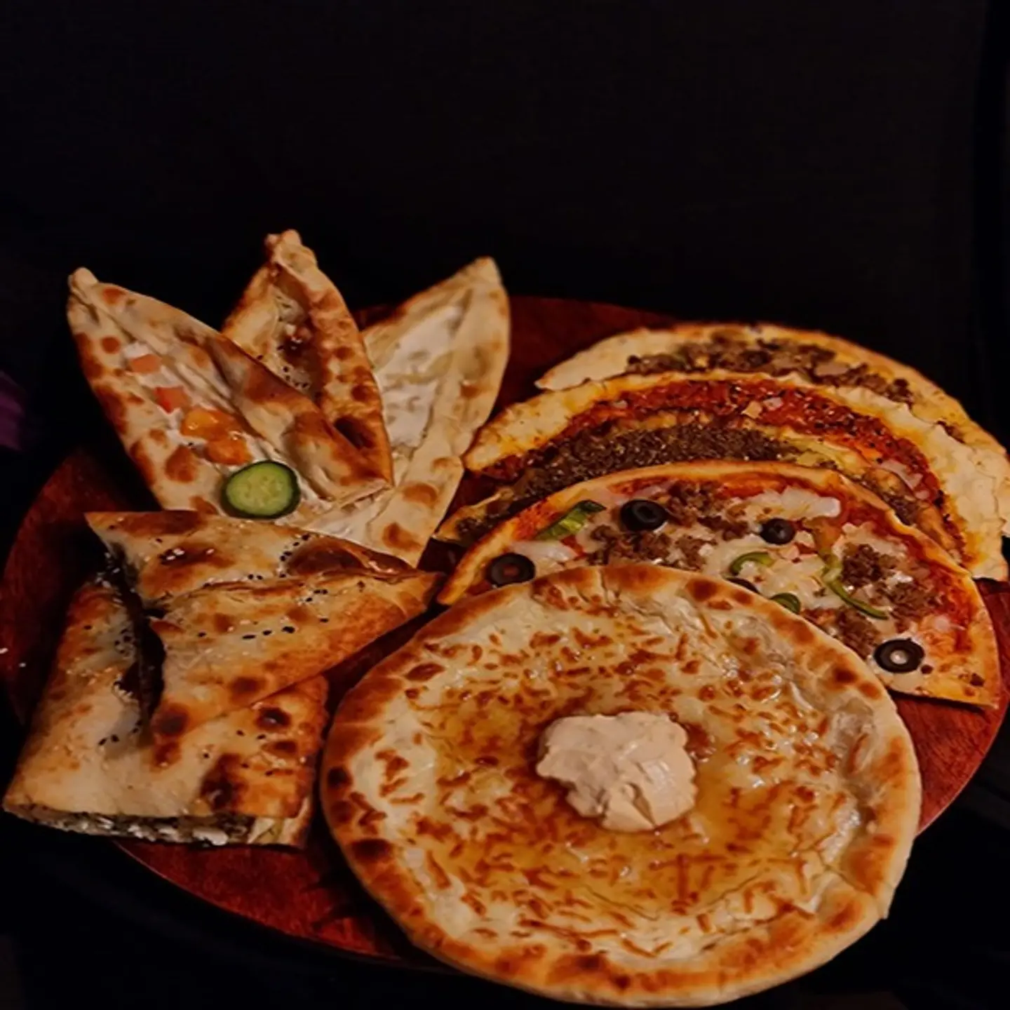 عرض الجمعات ١٠ منقايش وفطائر مشكله