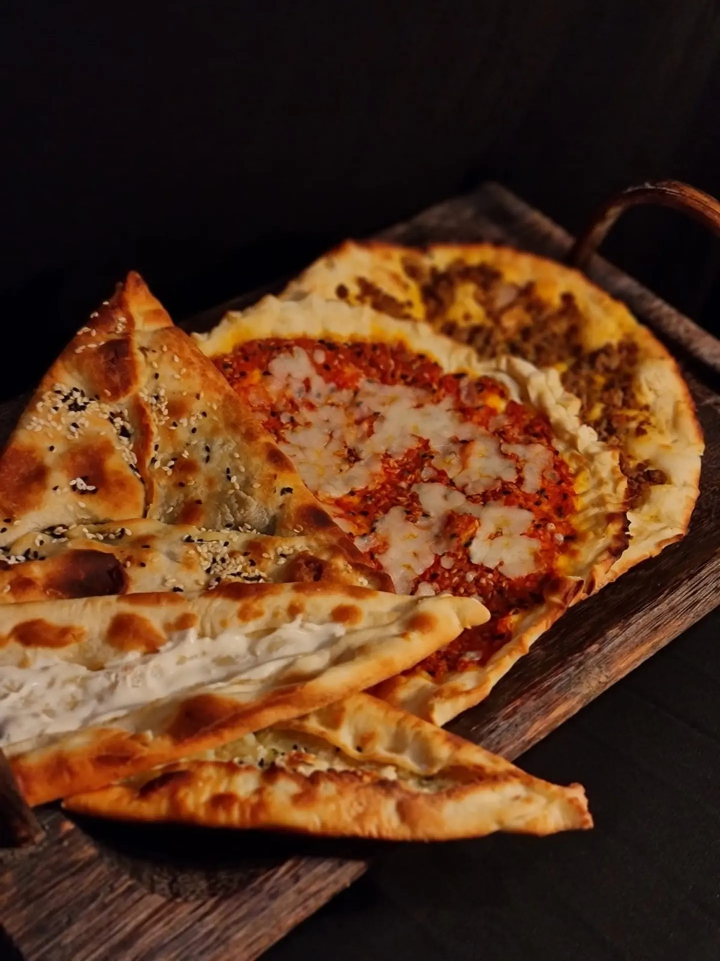 عرض الجمعات ( ٥ فطائر مشكله )