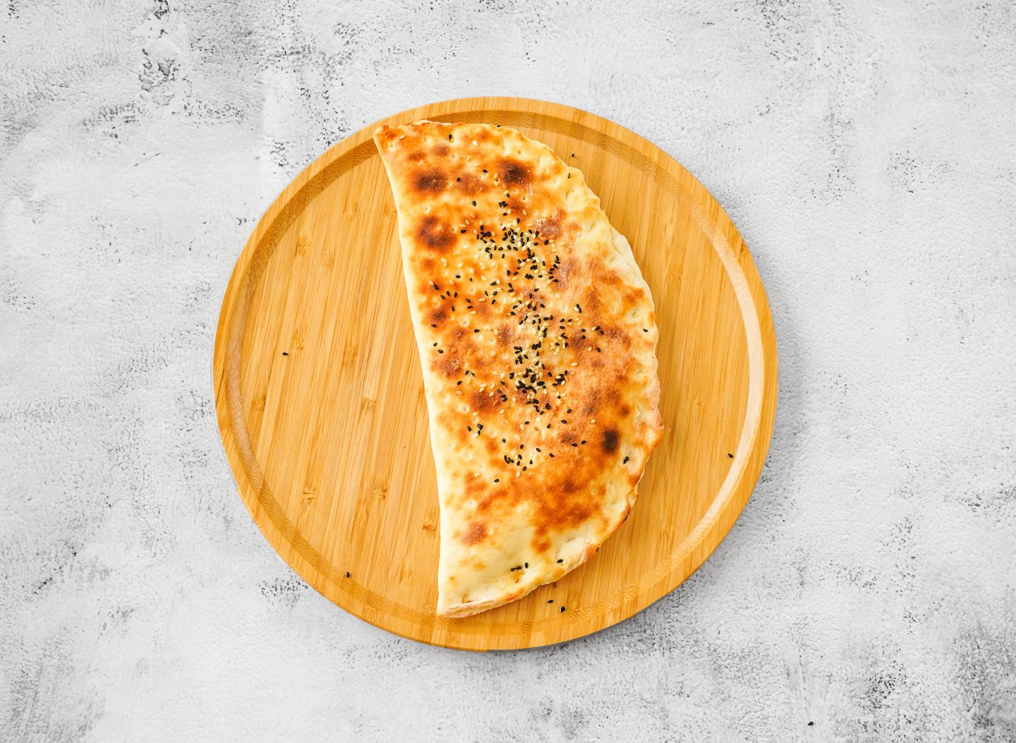 حلوم كامل