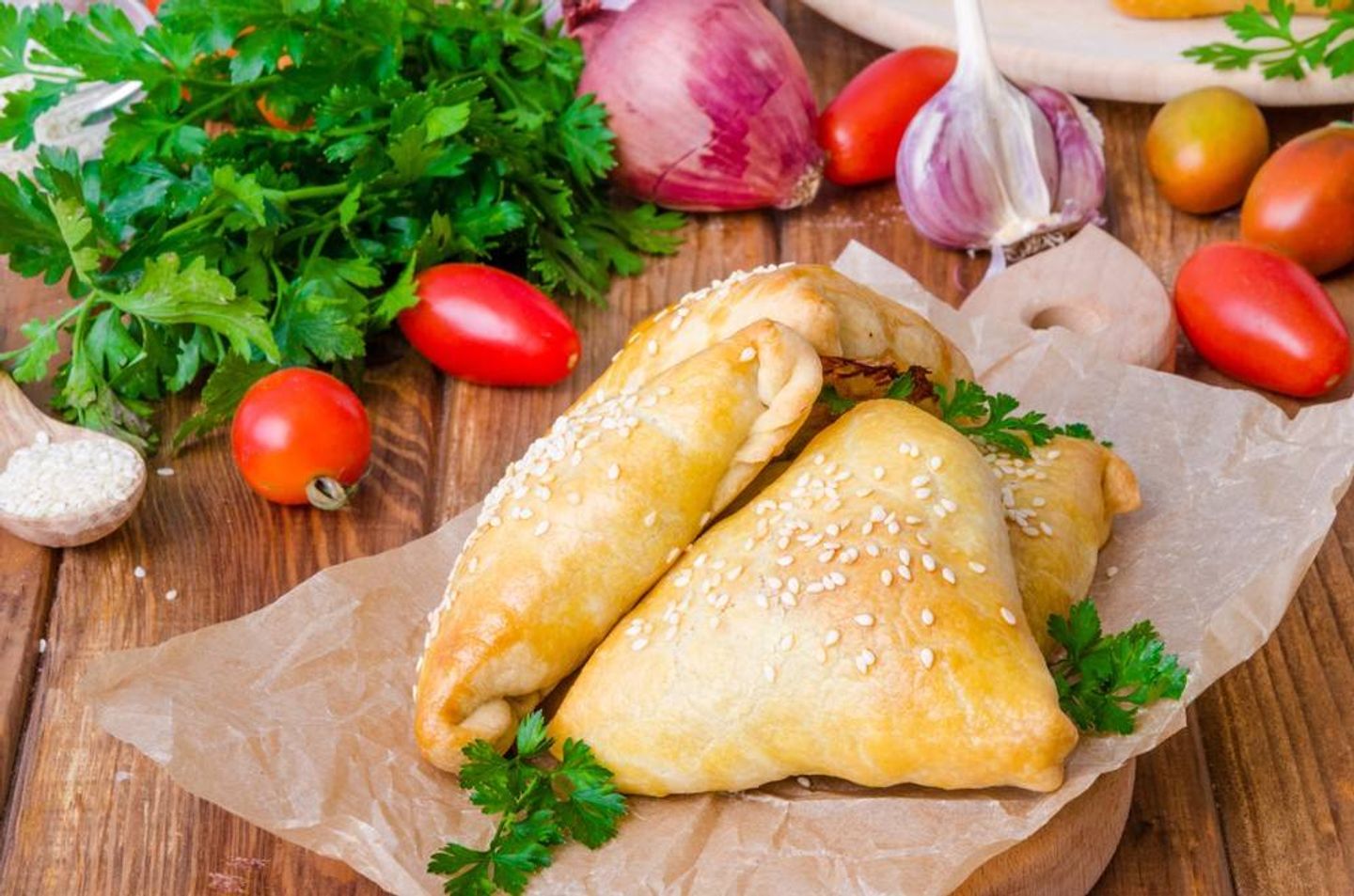 فطيرة نقانق جبن