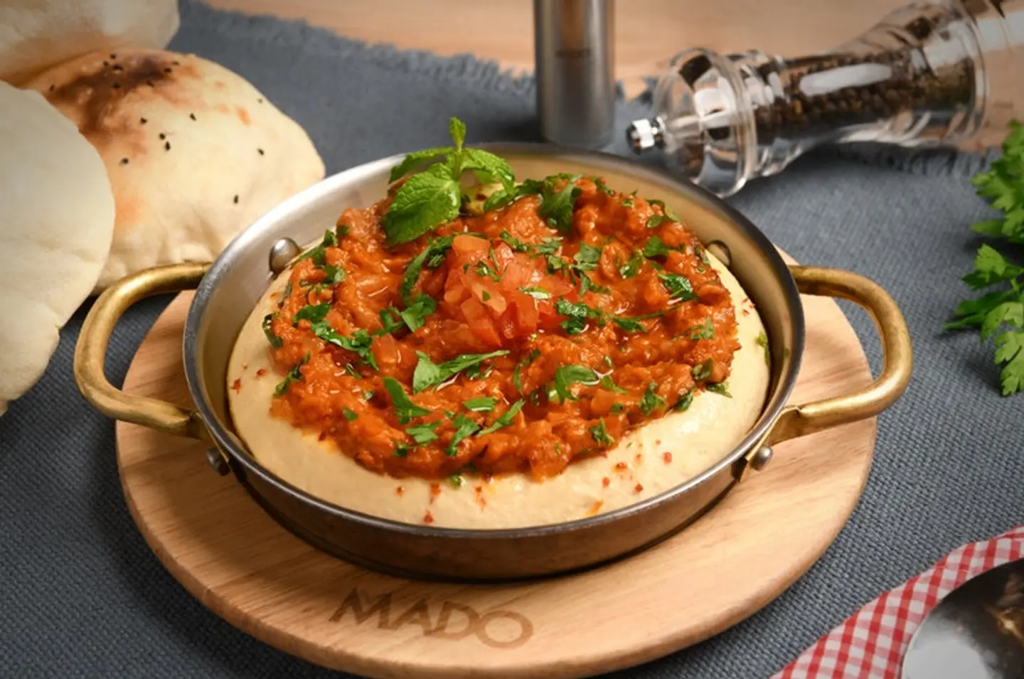 Oriental Foul With Hummus
