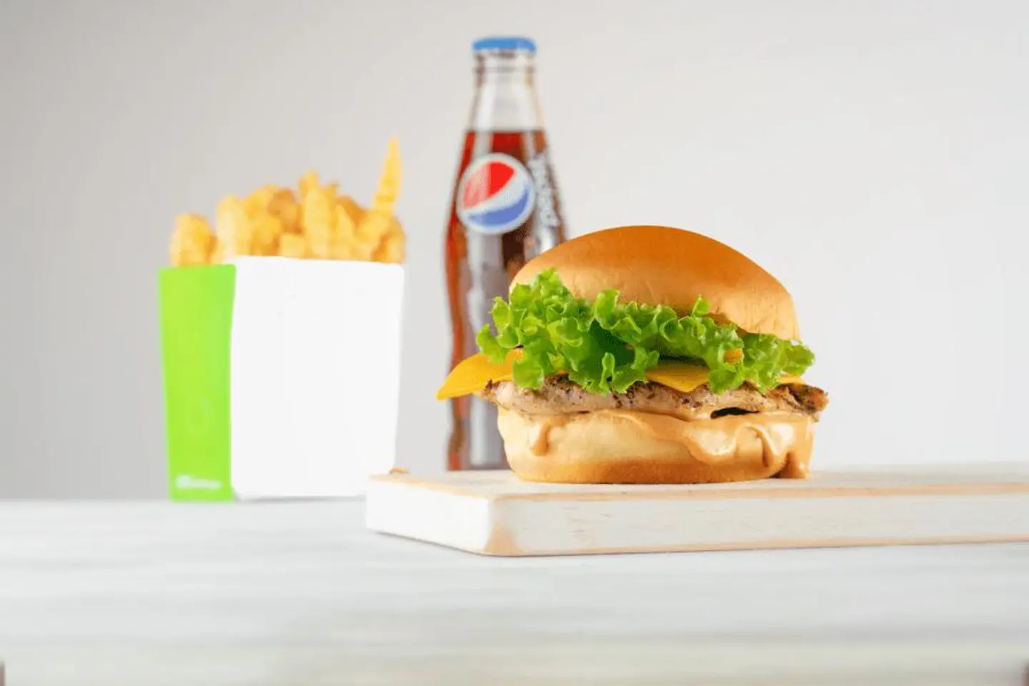 وجبة برجر دجاج