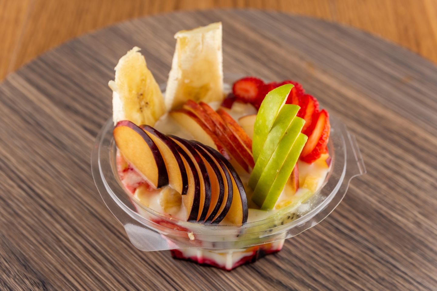 Fruit Salad With Cream - Medium