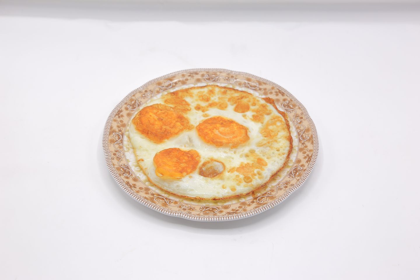 بيض عيون