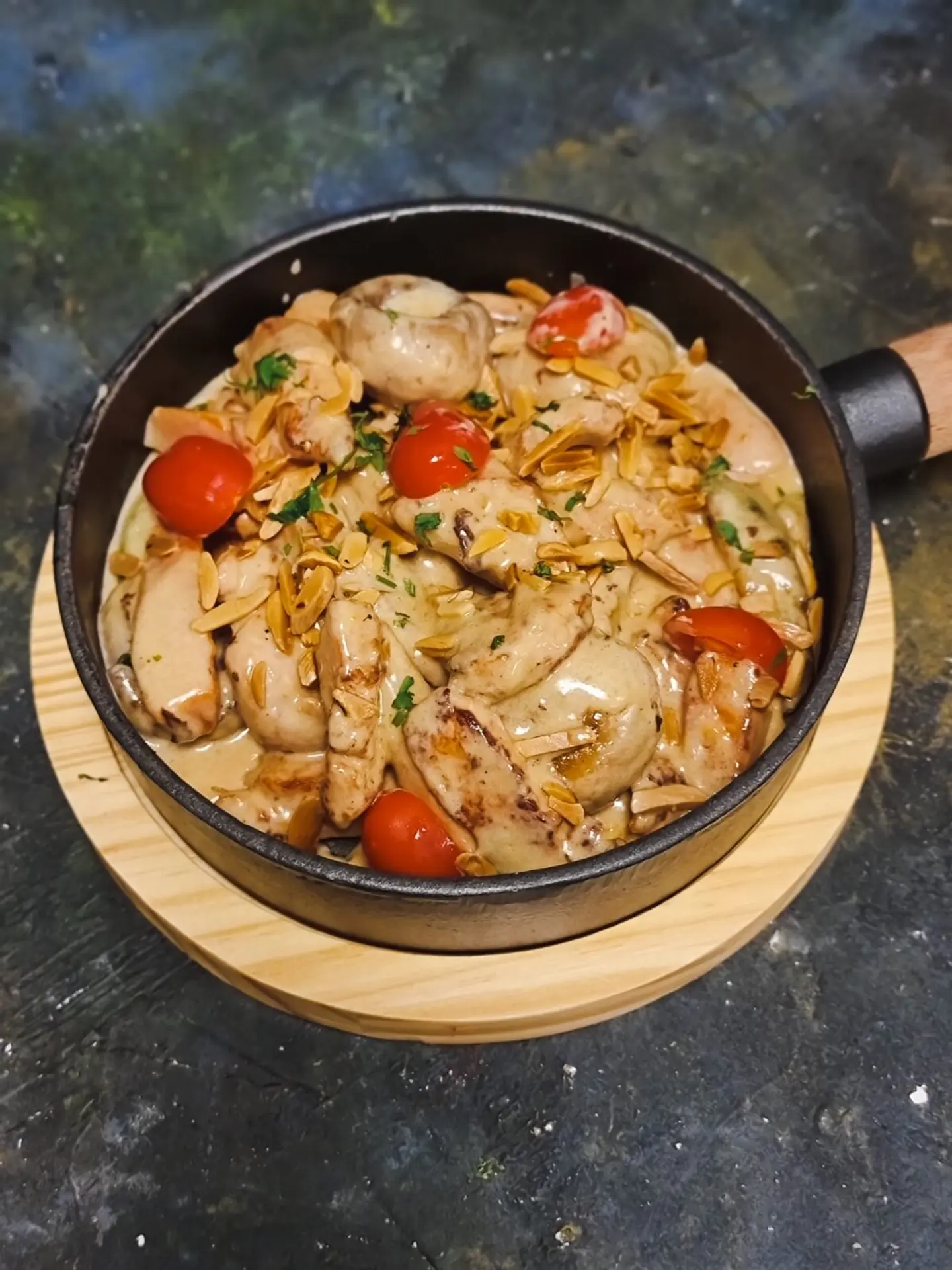 Chicken Fatayel