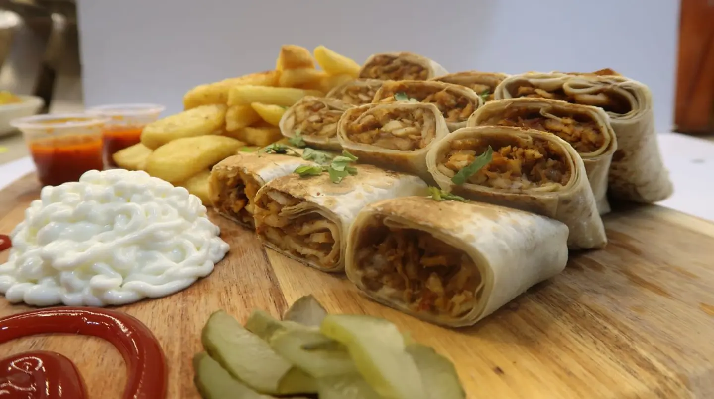 عربي شاورما دجاج كبير