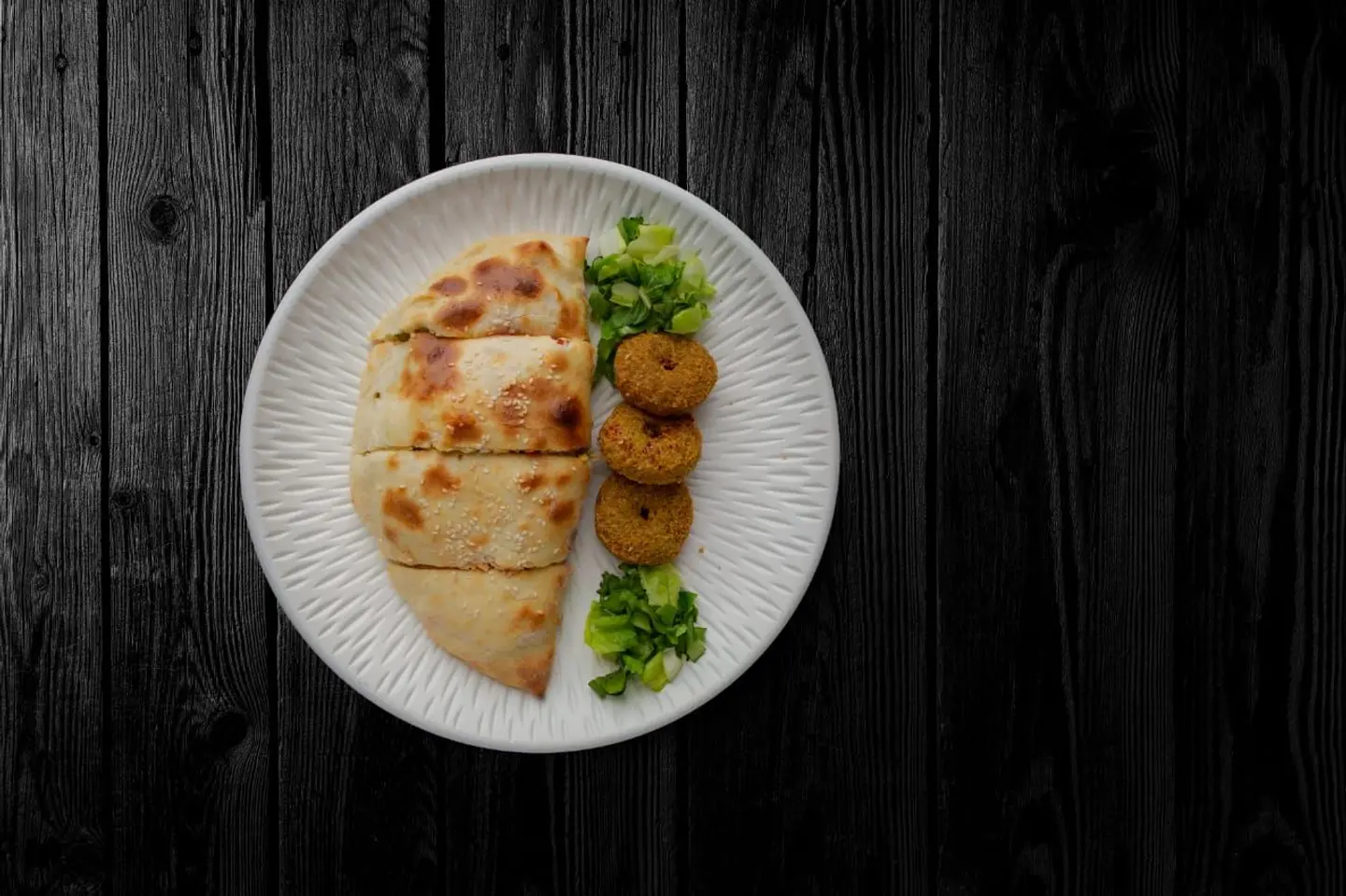 فطيرة فلافل عادي