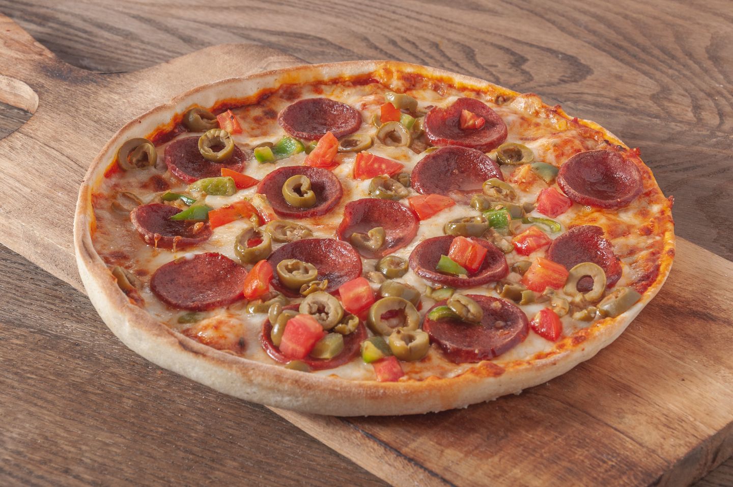 Sucuk Pizza - Medium