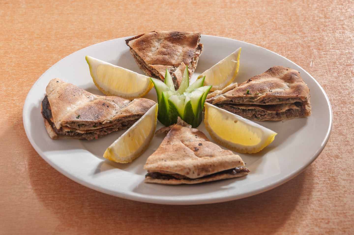 عرايس لحم
