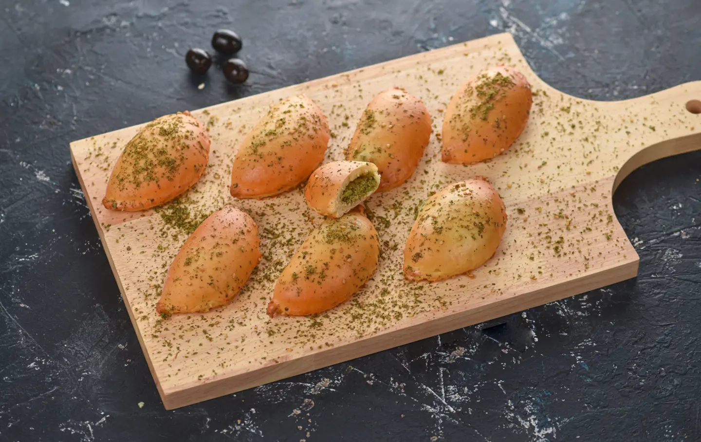 فطيرة لبنة مع زعتر
