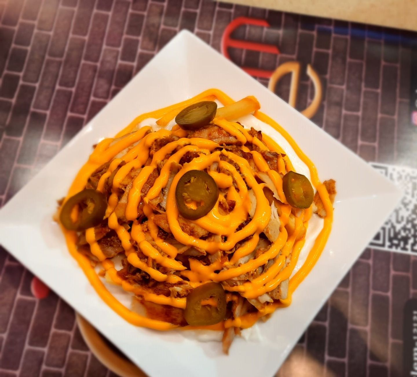 شاوما دجاج بالجبنة والهلابينو