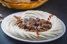 حمص بالكبدة - كبير