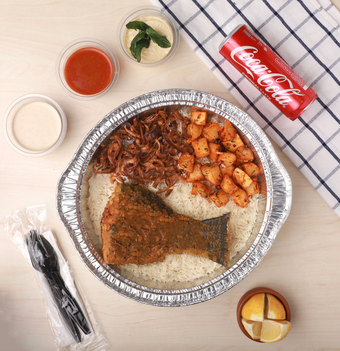 وجبة نفر سمك مقلي مع رز ابيض