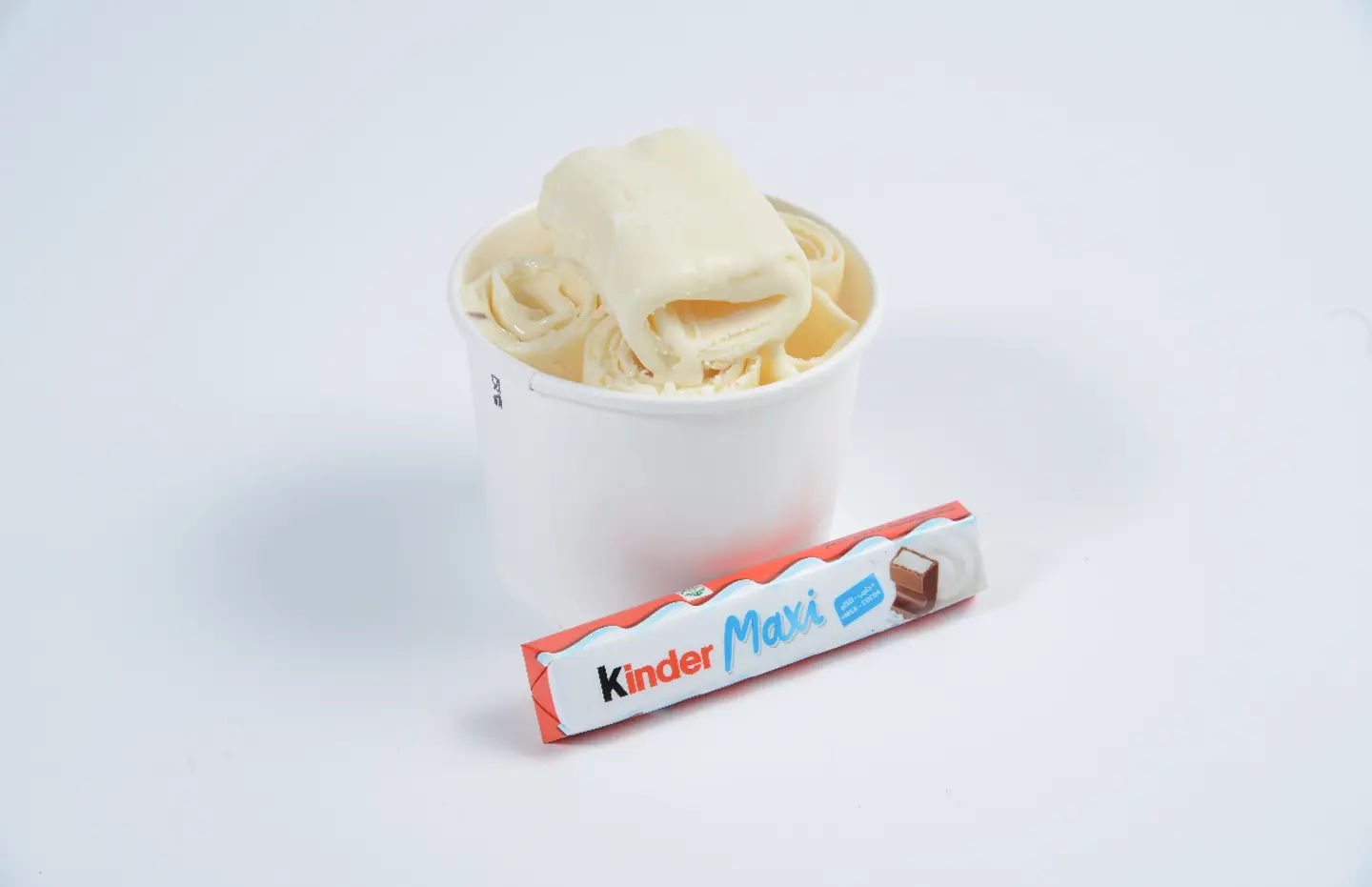 Kinder Saj Ice Cream