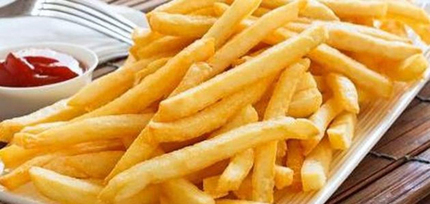علبة بطاطس عاديه