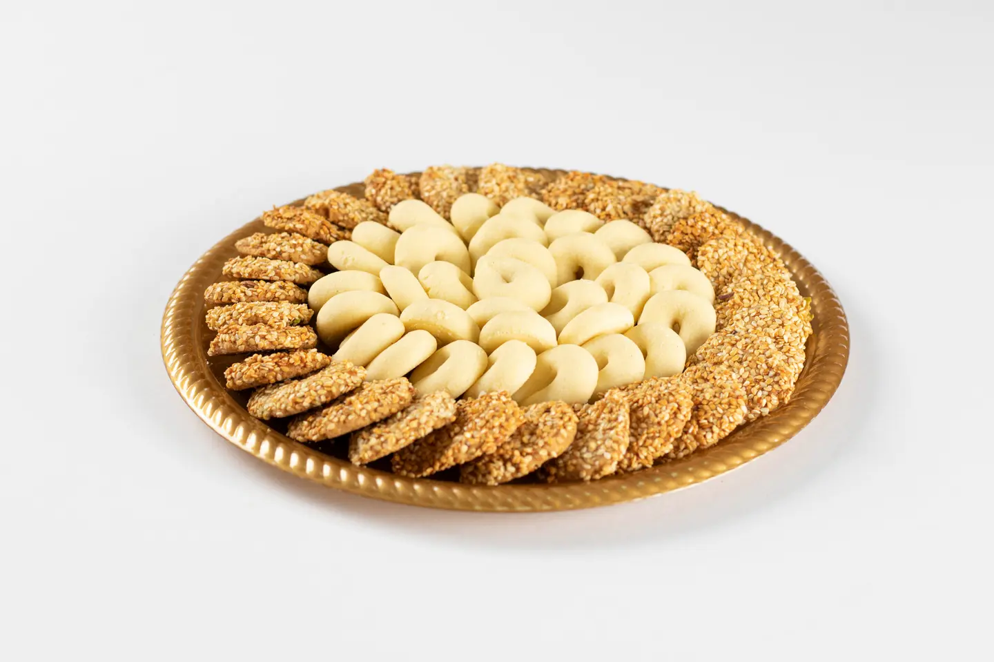 برزق مع غربيه