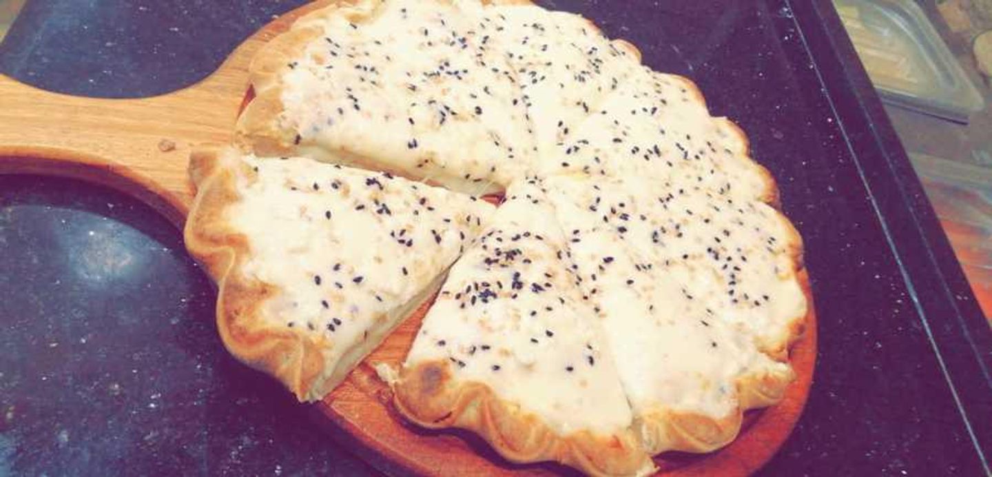 فطيرة جبنة موزاريلا
