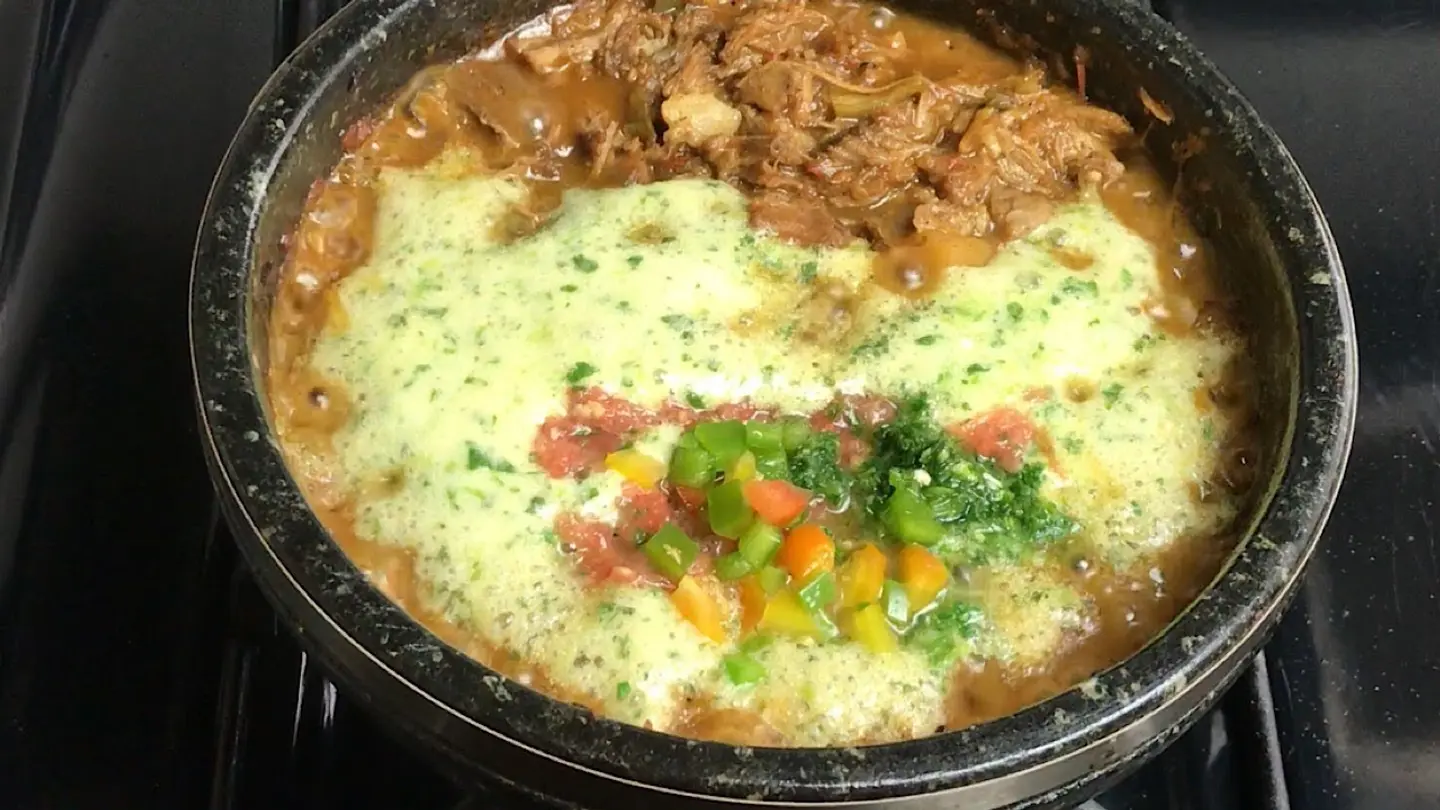 Mgalgal Chicken With Cheese