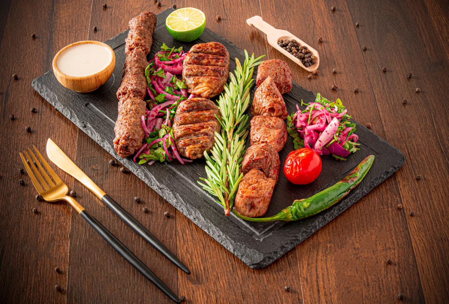 طرب - ثلث كيلو مشوي مشكل بالطرب