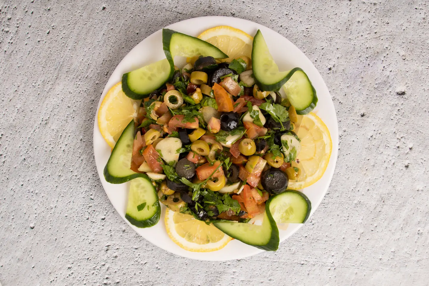 سلطة زيتون