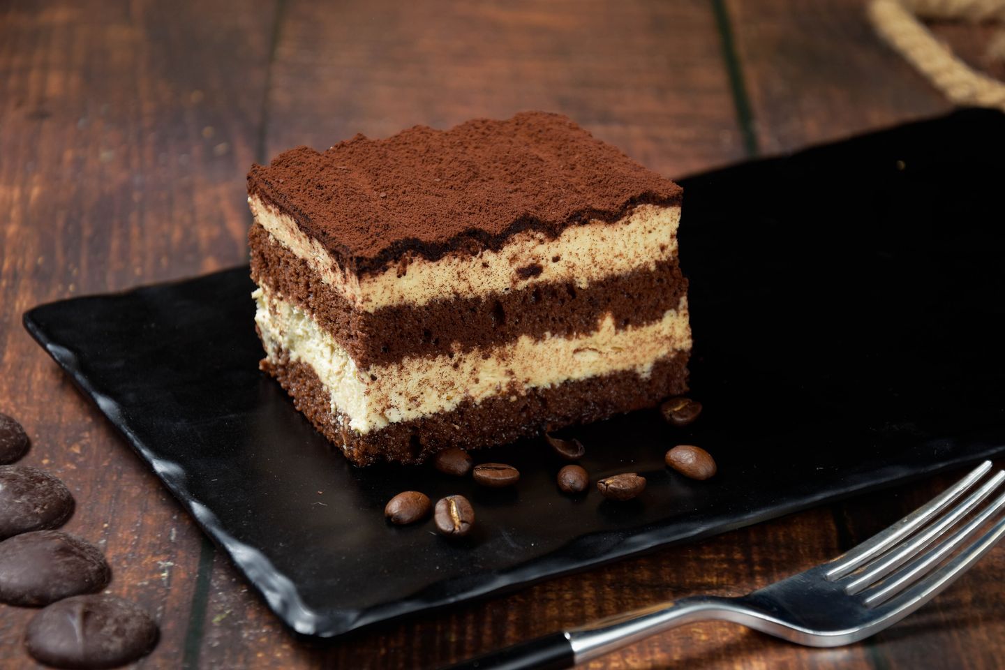 Tiramisu Cake