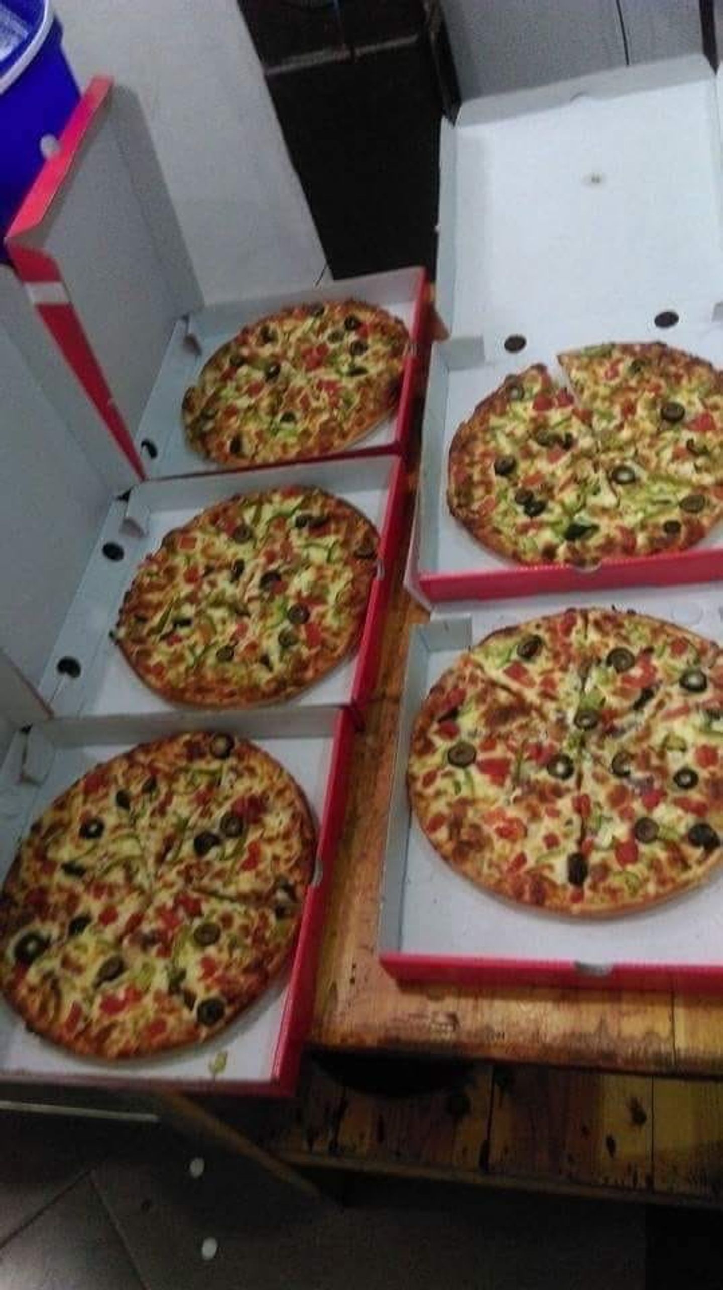 بيتزا تونه صغير