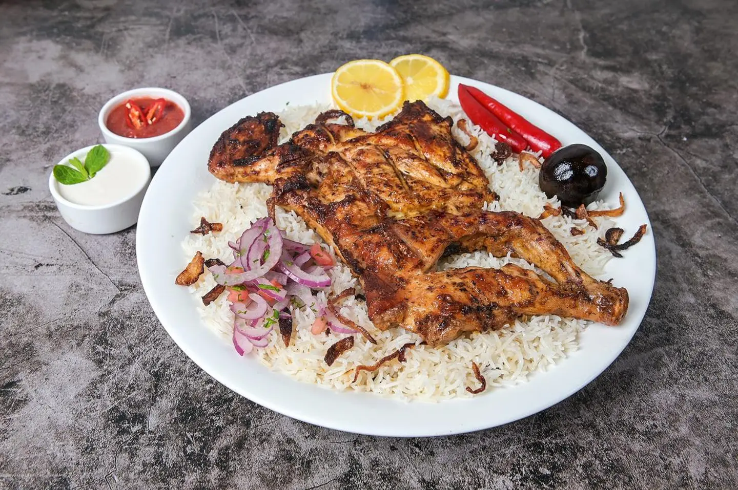نص حبه على الفحم مع الرز