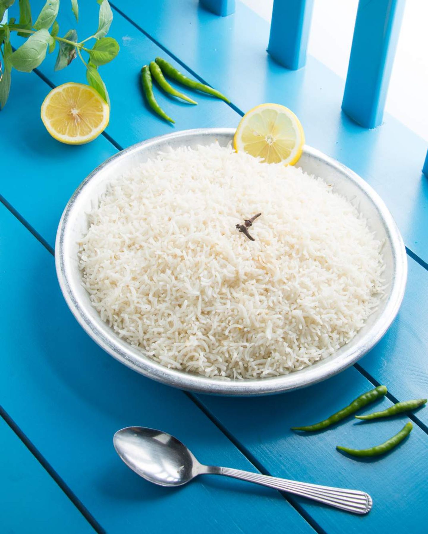 نفر عيش أبيض