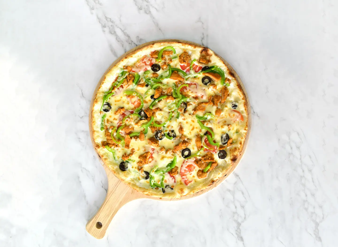 Chicken Pieces Pizza With Cream Cheese