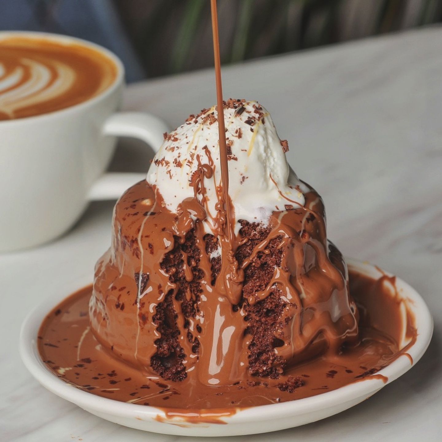 Chocolate Cake With Ice Cream