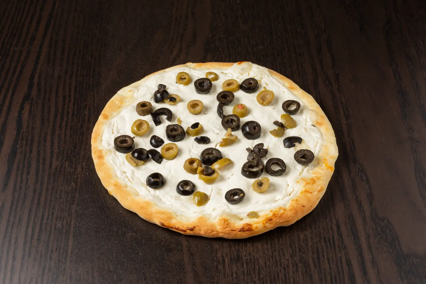 لبنة بالزيتون