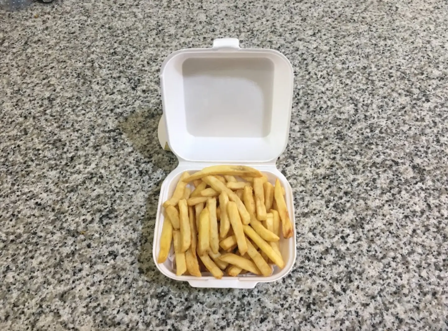 صحن بطاطس مقلي