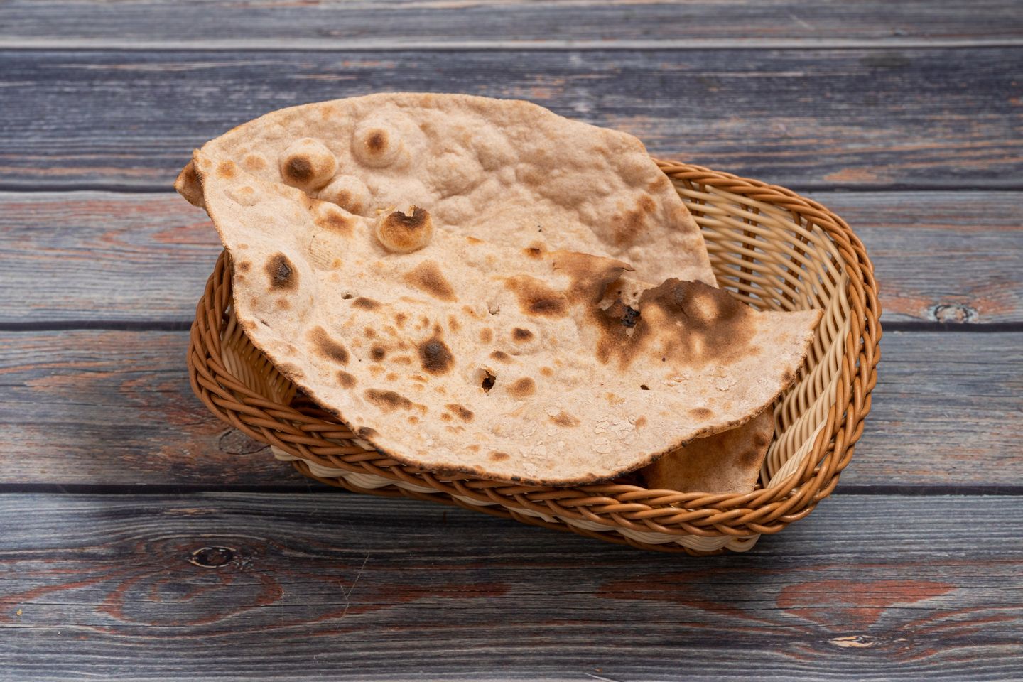 خبز بر بالتنور