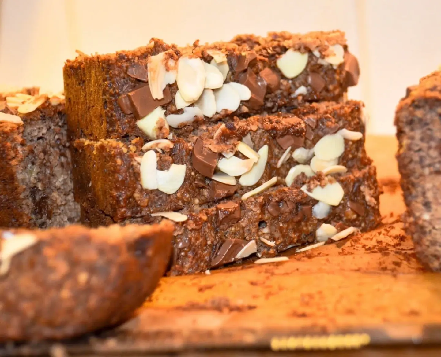 Banana And Almond Cake