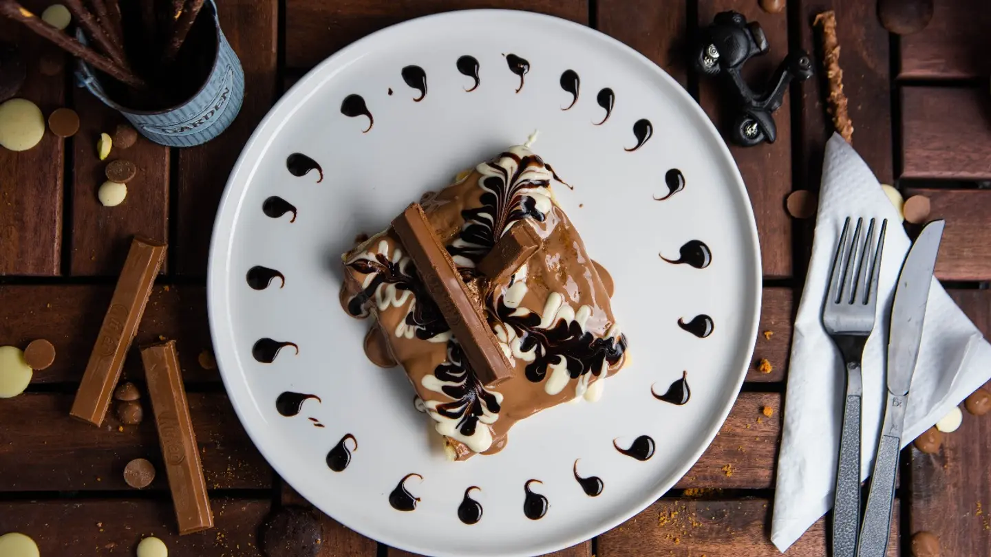 Kitkat Crepe