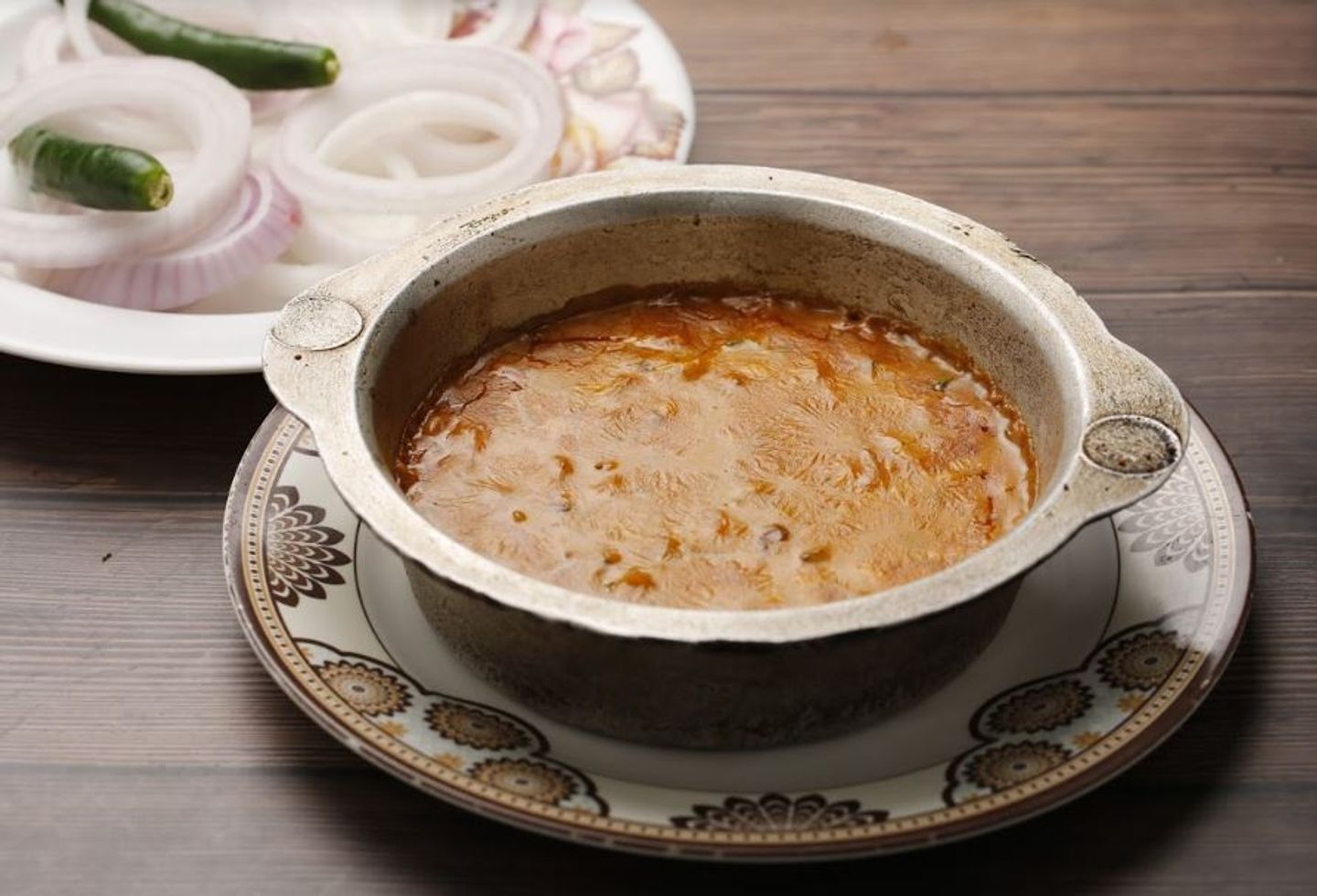 مشكل عدني بالسمن