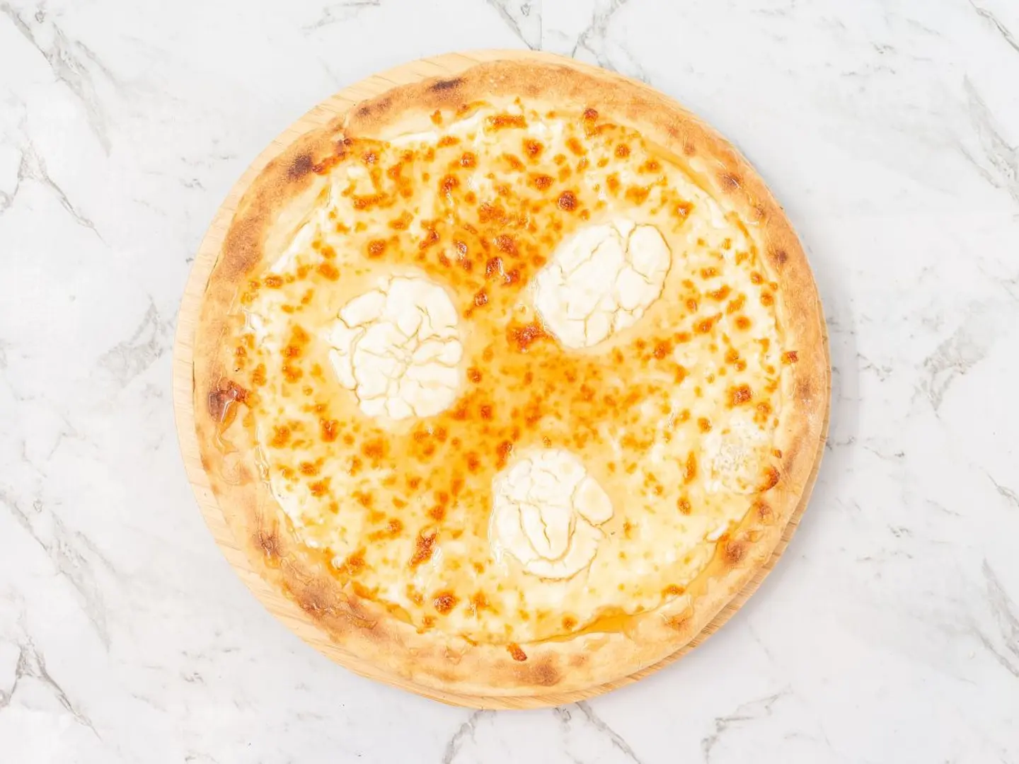 Cheese And Egg Manakeesh