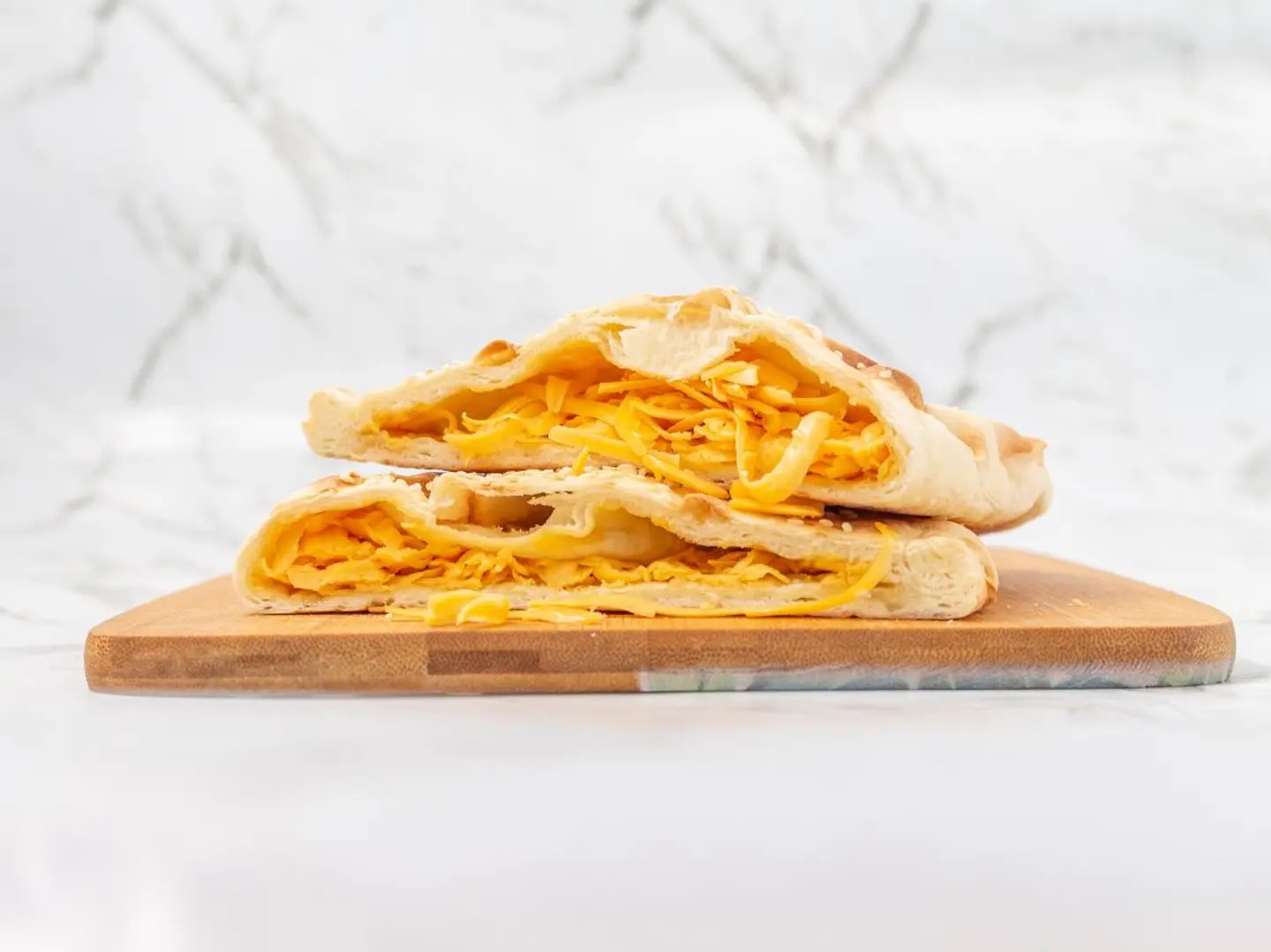 Cheddar Cheese Manakeesh