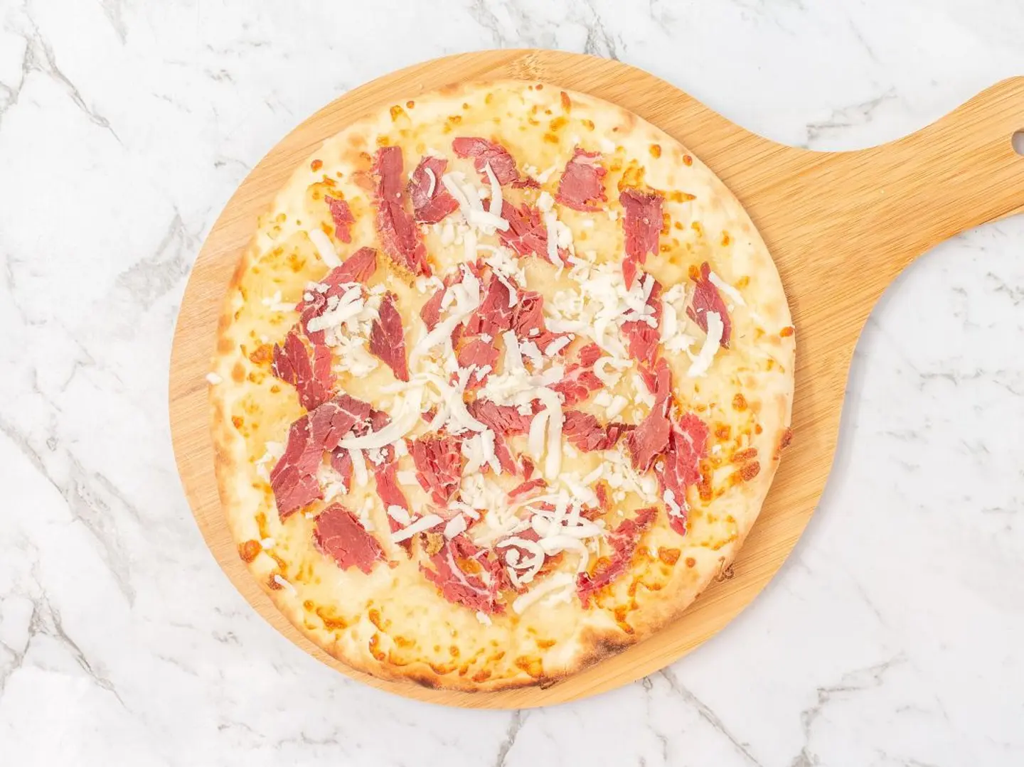 Pastrami With Cheese Manakeesh