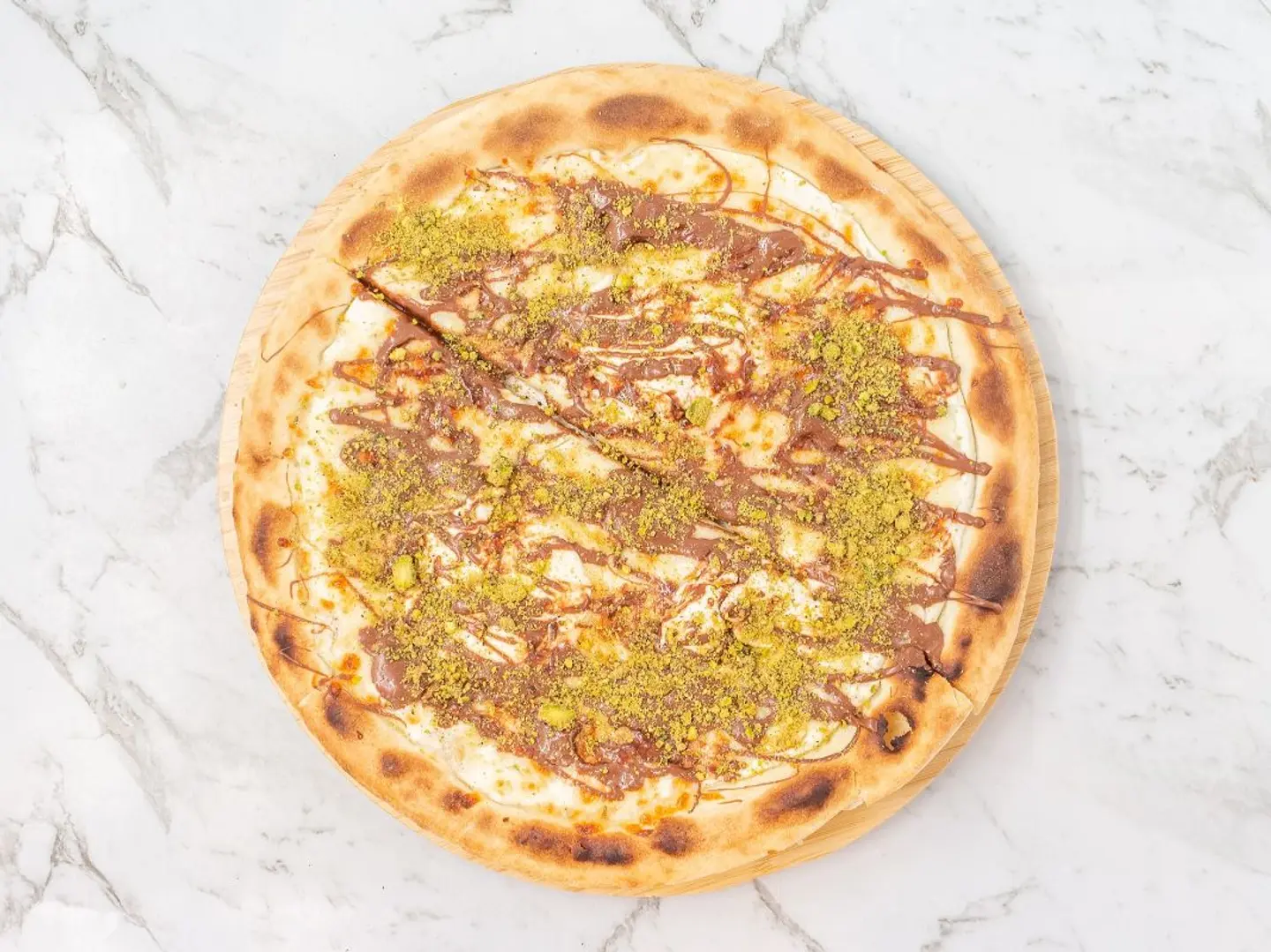 Ash Albulbul With Nuts And Chocolate