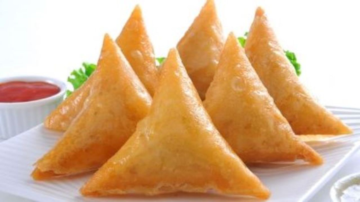 Beef Sambosa 1 Pcs