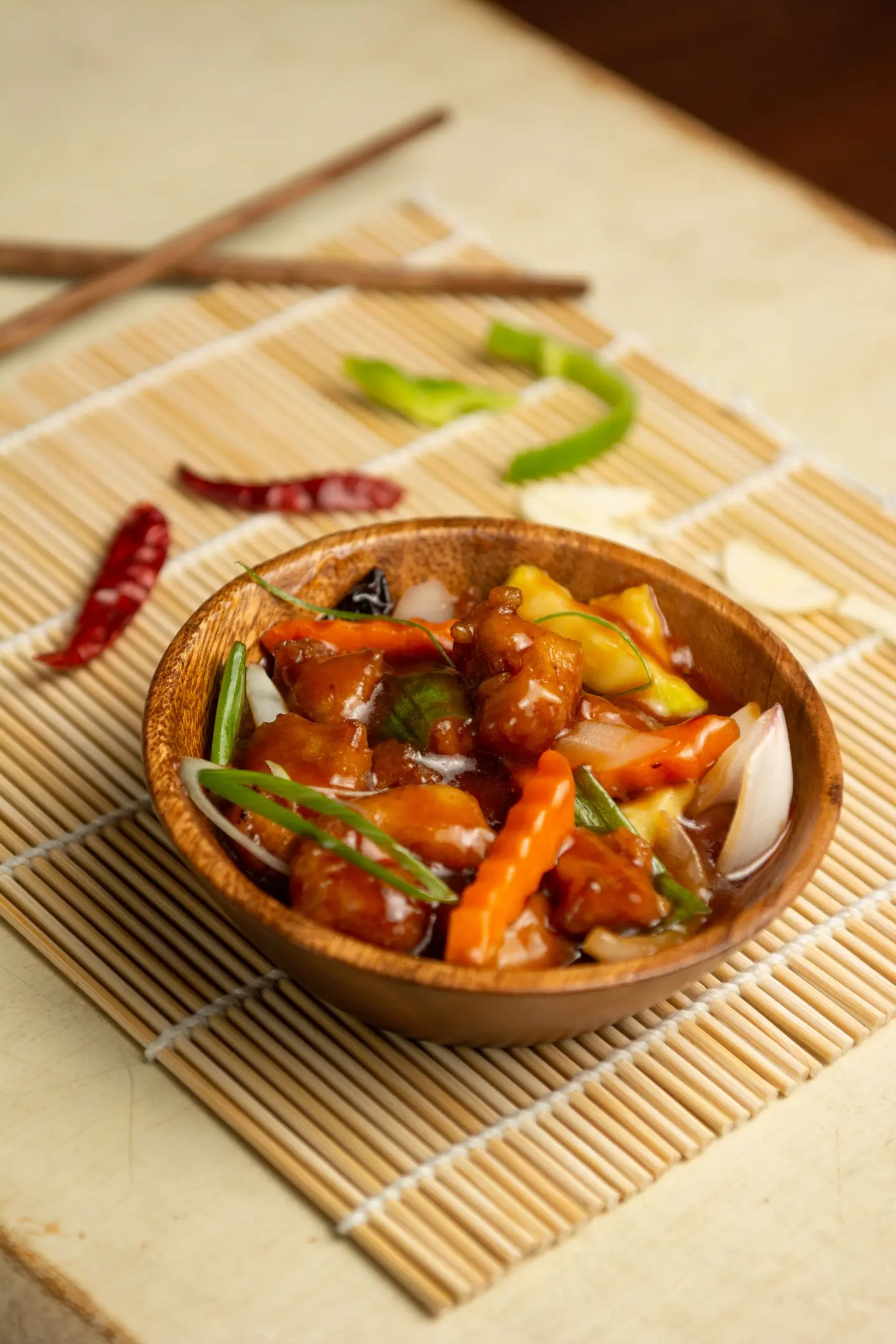 Chicken With Dry Chili And Garlic