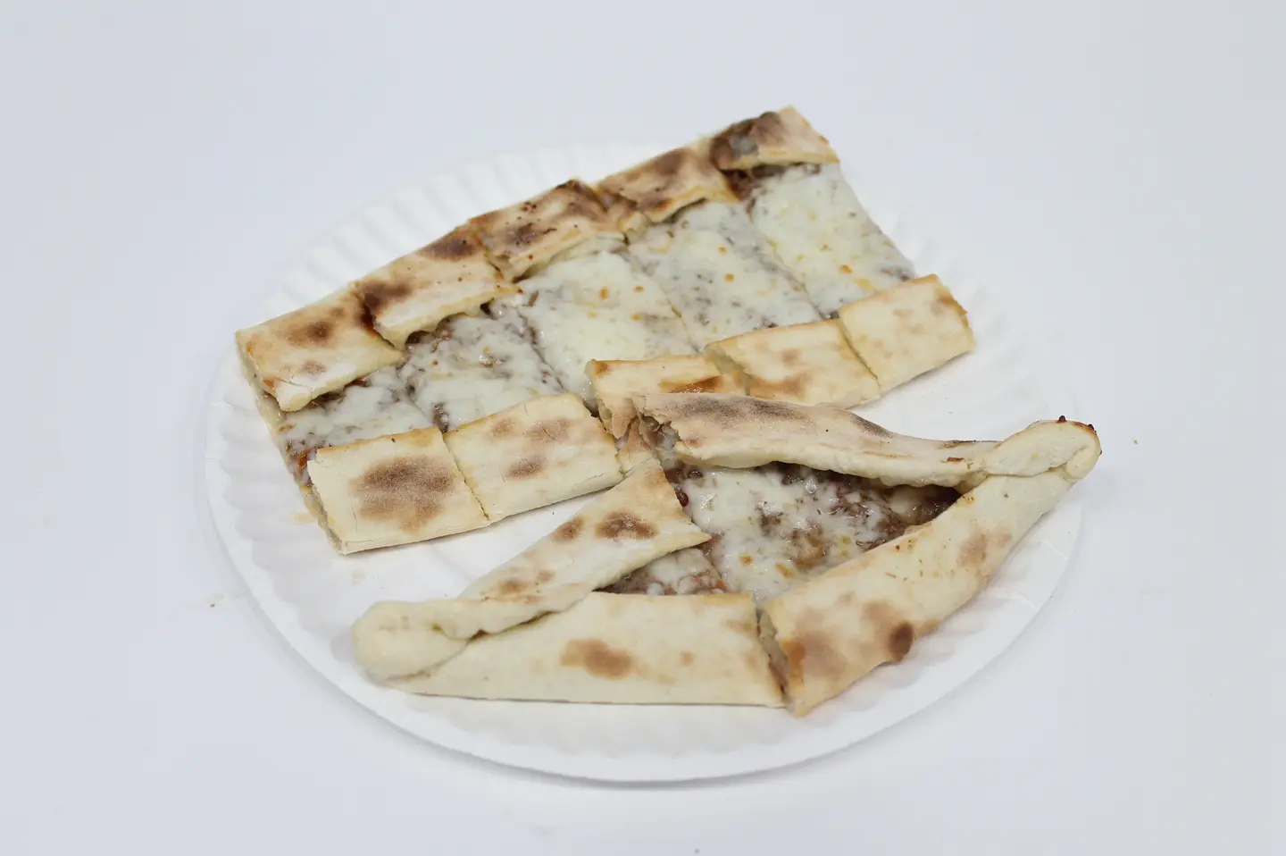 فطائر لحم بالجبن مشكل
