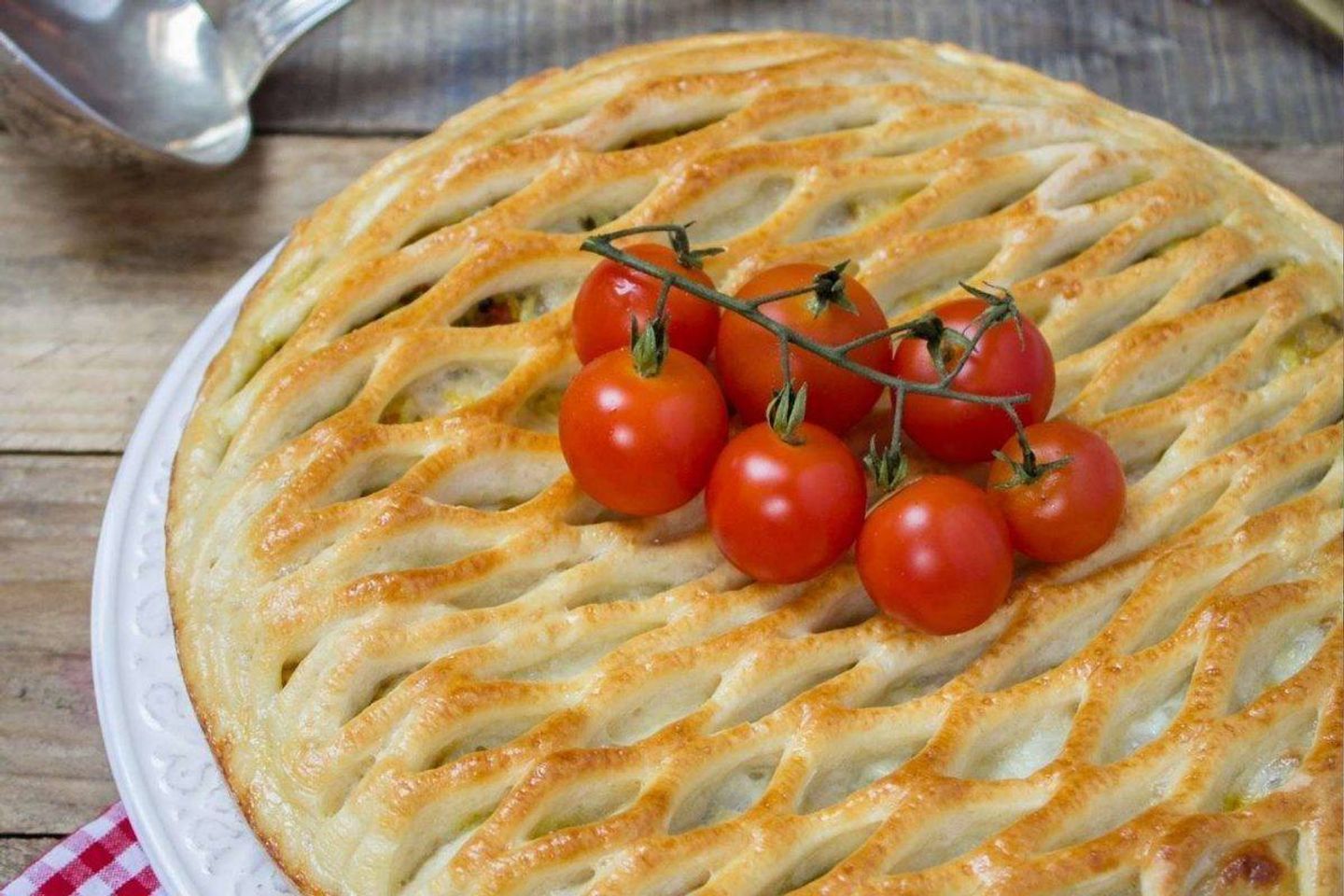 فطيرة شاورما بالجبن