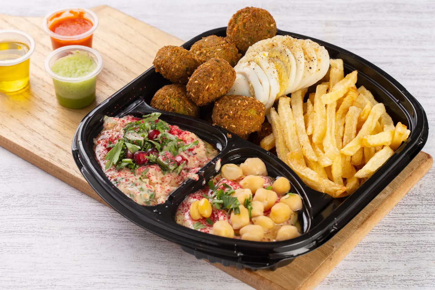 صحن فلافل النشامى مشكل مع بيض