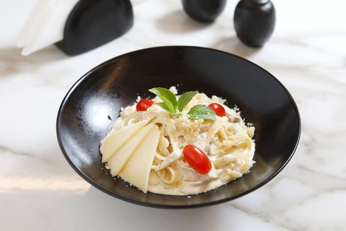 Fettuccine Alfredo