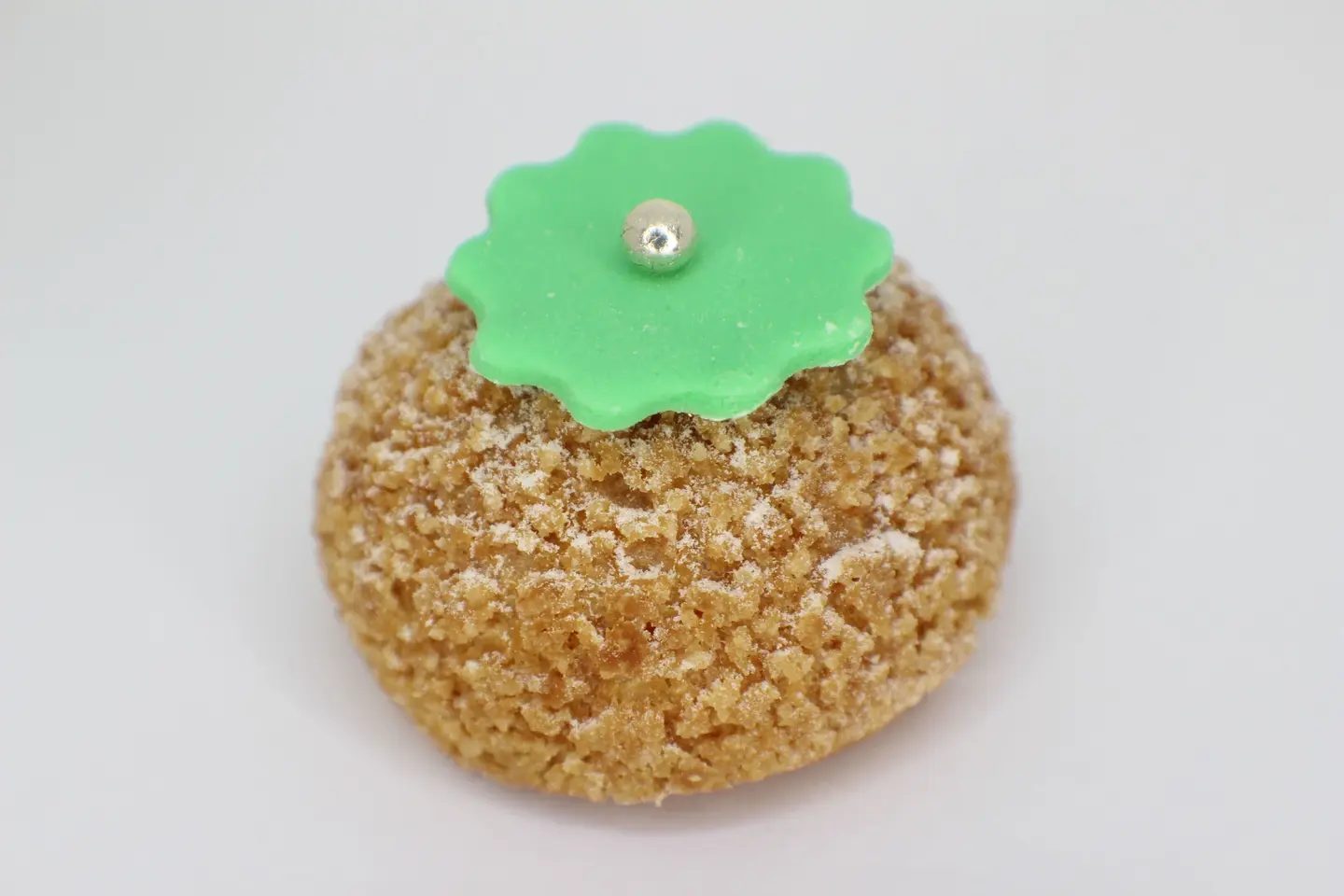 Pistachio Cream Puff