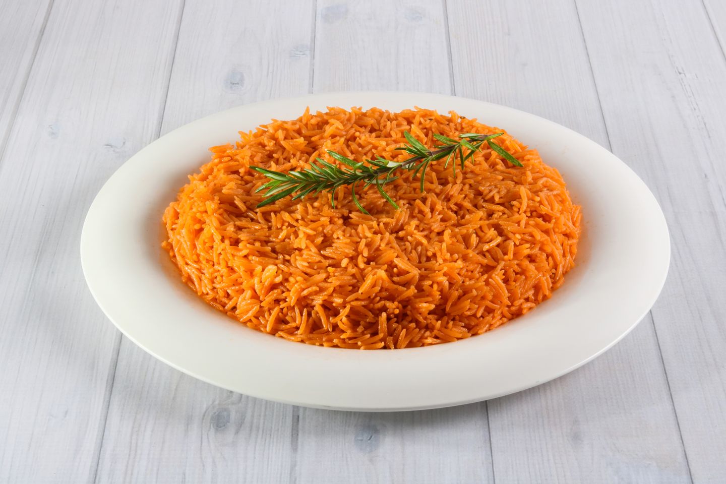 رز أحمر - وسط