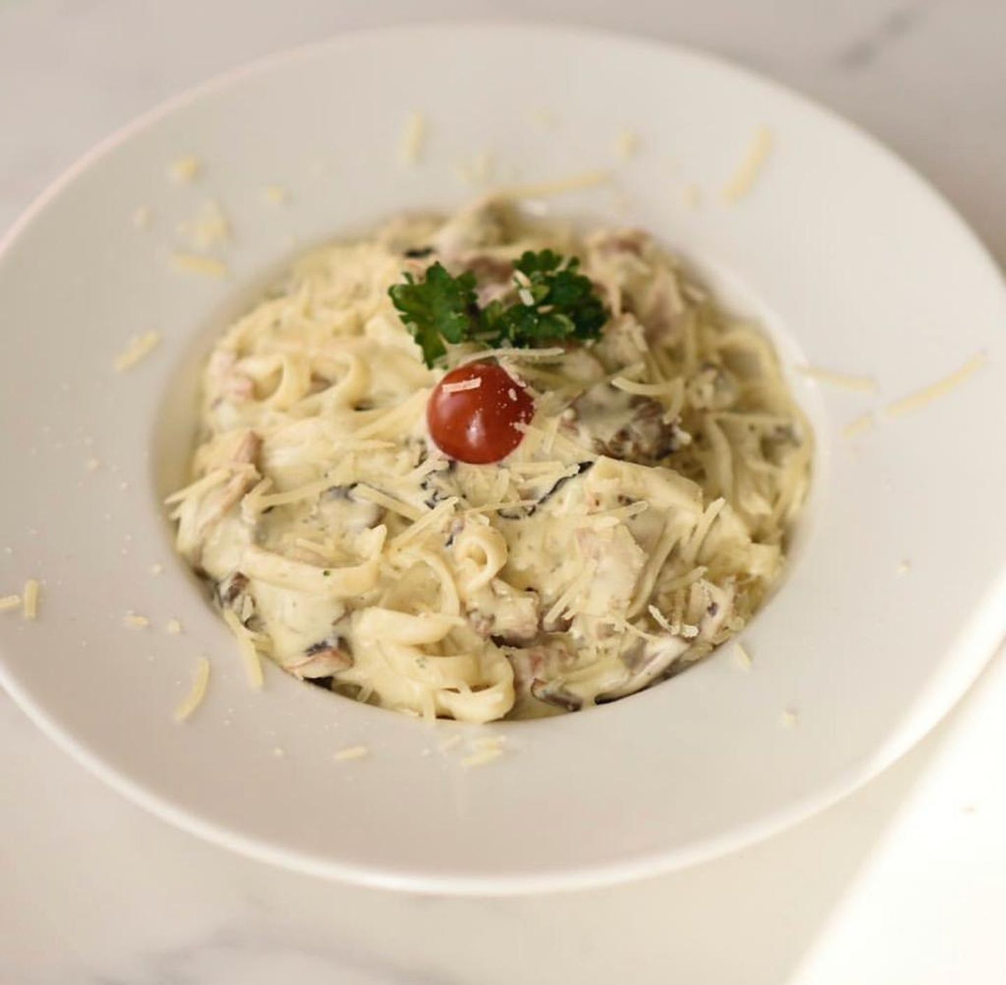 Fettuccine Alfredo - With Shrimp