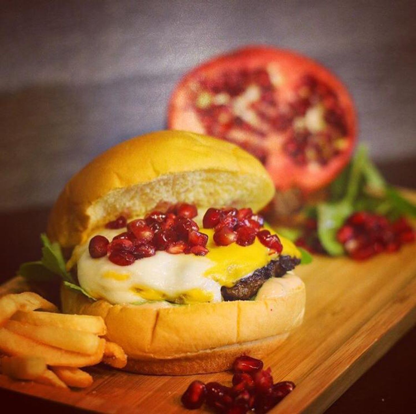 Pomegranates Burger - Single